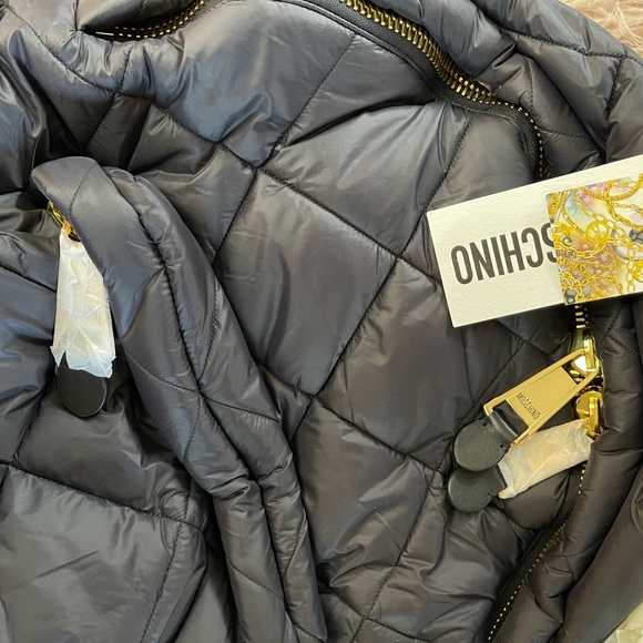 Moschino x H&M Oversized Backpack - Limited Editin - Picture 6 of 12